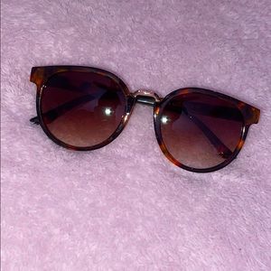Women’s sunglasses